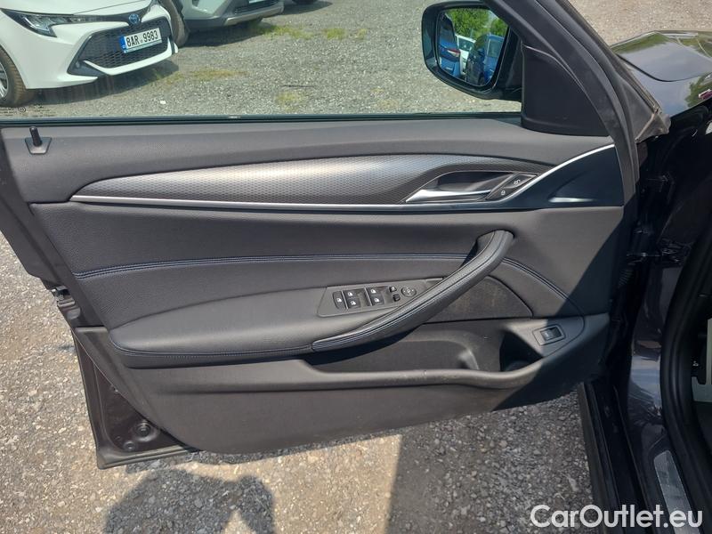  Bmw  Serie 5  Touring  (G31) (2017) 520d xDrive Touring AT #21