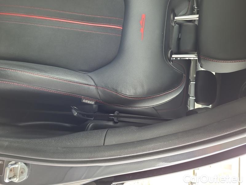  KIA  Cee'd ProCeed  (CD)(2018) ProCeed 1.6 T-GDI GT AT 5d #14