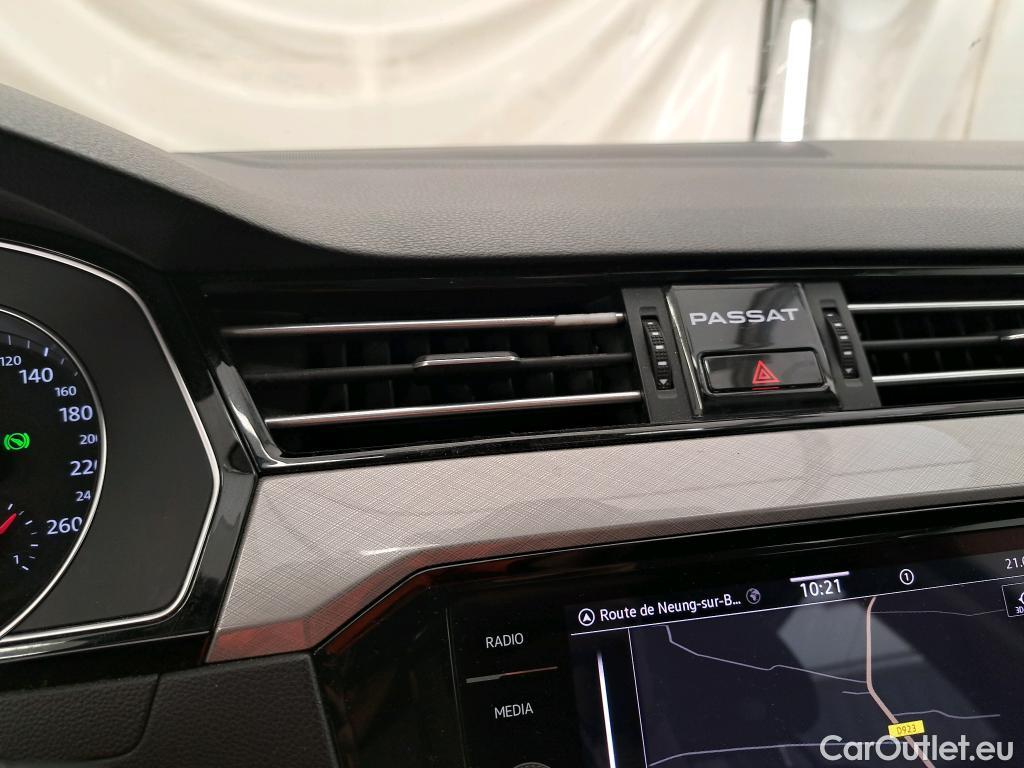  Volkswagen  Passat VOLKSWAGEN  SW / 2019 / 5P / Break 2.0 TDI EVO 150 DSG7 SW BUSINESS #20