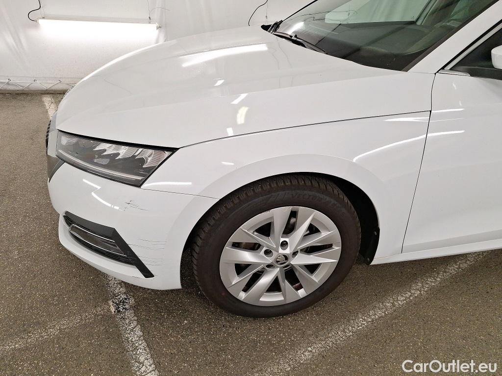  Skoda  Octavia  Break Style 2.0 TDI 150CV BVA7 E6d #9