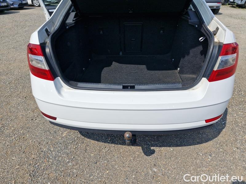  Skoda  Octavia  Lim.  (5E3)(03.2017->)  1.0TSI85 Ambition #12