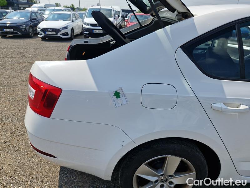  Skoda  Octavia  Lim.  (5E3)(03.2017->)  1.0TSI85 Ambition #14