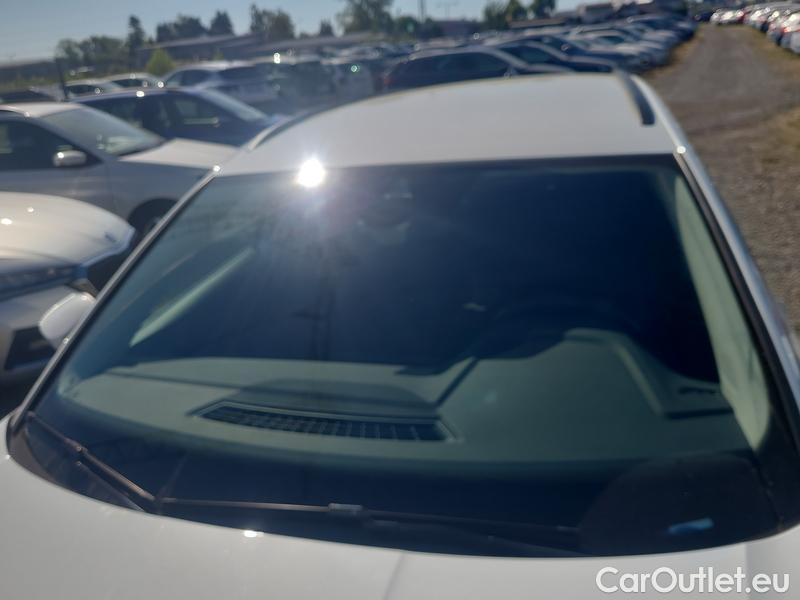  Skoda  Octavia  Combi (NX3)(2020) Oct.Com. 2.0TDI 85 Ambition AT #1