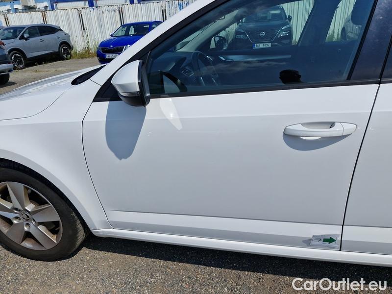  Skoda  Octavia  Lim.  (5E3)(03.2017->)  1.0TSI85 Ambition #3