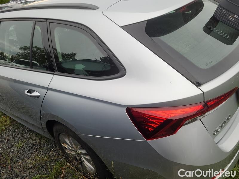  Skoda  Octavia  Combi (NX3)(2020) Oct.Combi 2.0TDI 110 Am 4x4 AT #24