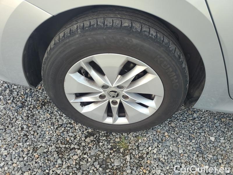  Skoda  Octavia  Combi (NX3)(2020) Oct.Combi 2.0TDI 110 Am 4x4 AT #4