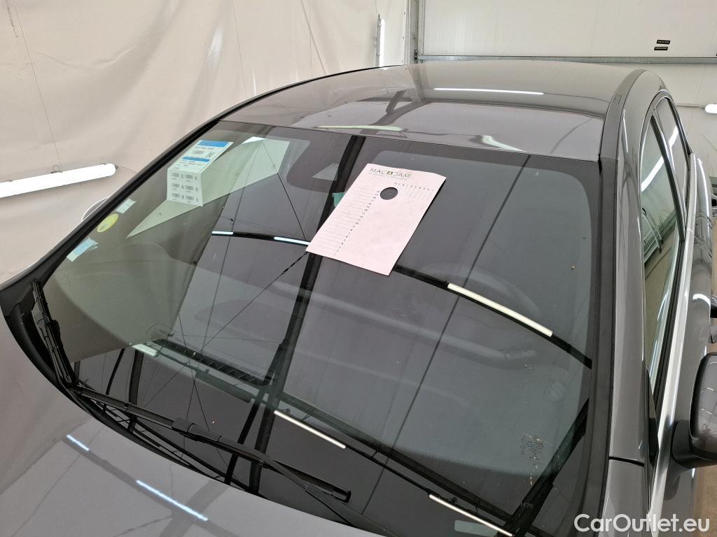  Mercedes  A-Klasse MERCEDES-BENZ Classe A Compact / 2018 / 5P / Berline A 180 d Business Line #28