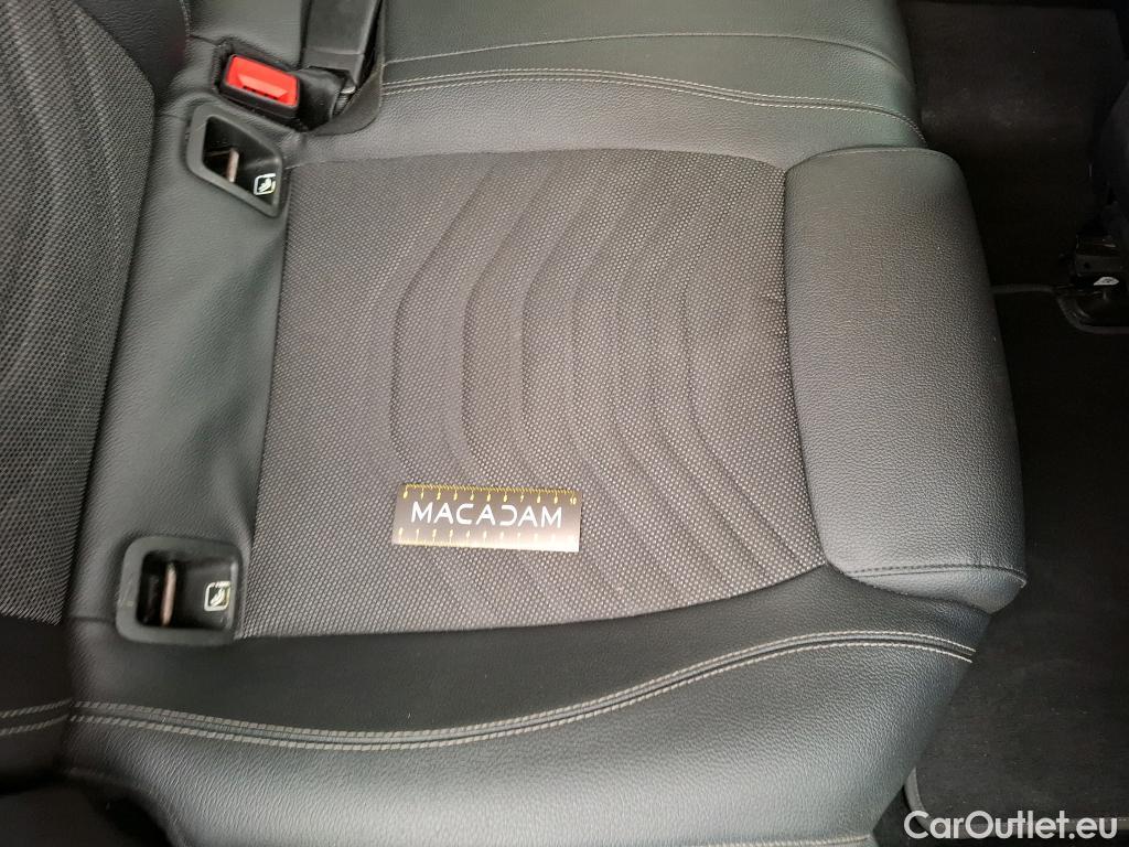  Mercedes  A-Klasse MERCEDES-BENZ Classe A Compact / 2018 / 5P / Berline A 180 d Business Line #34