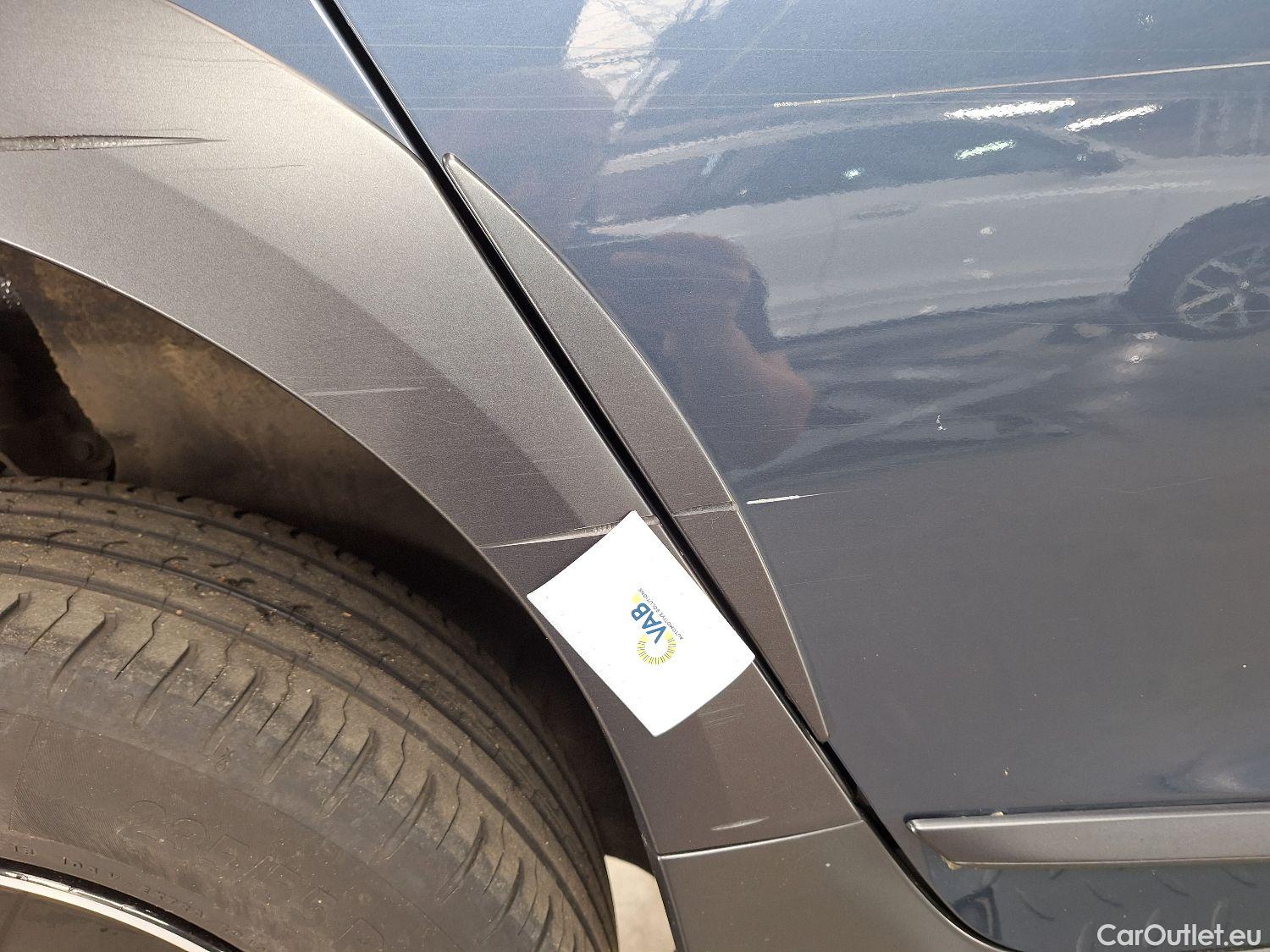  Volvo  V90 Volvo,  Cr.Country '16, Volvo  Cross Country D4 120kW 4x4 Geartronic Cr #22