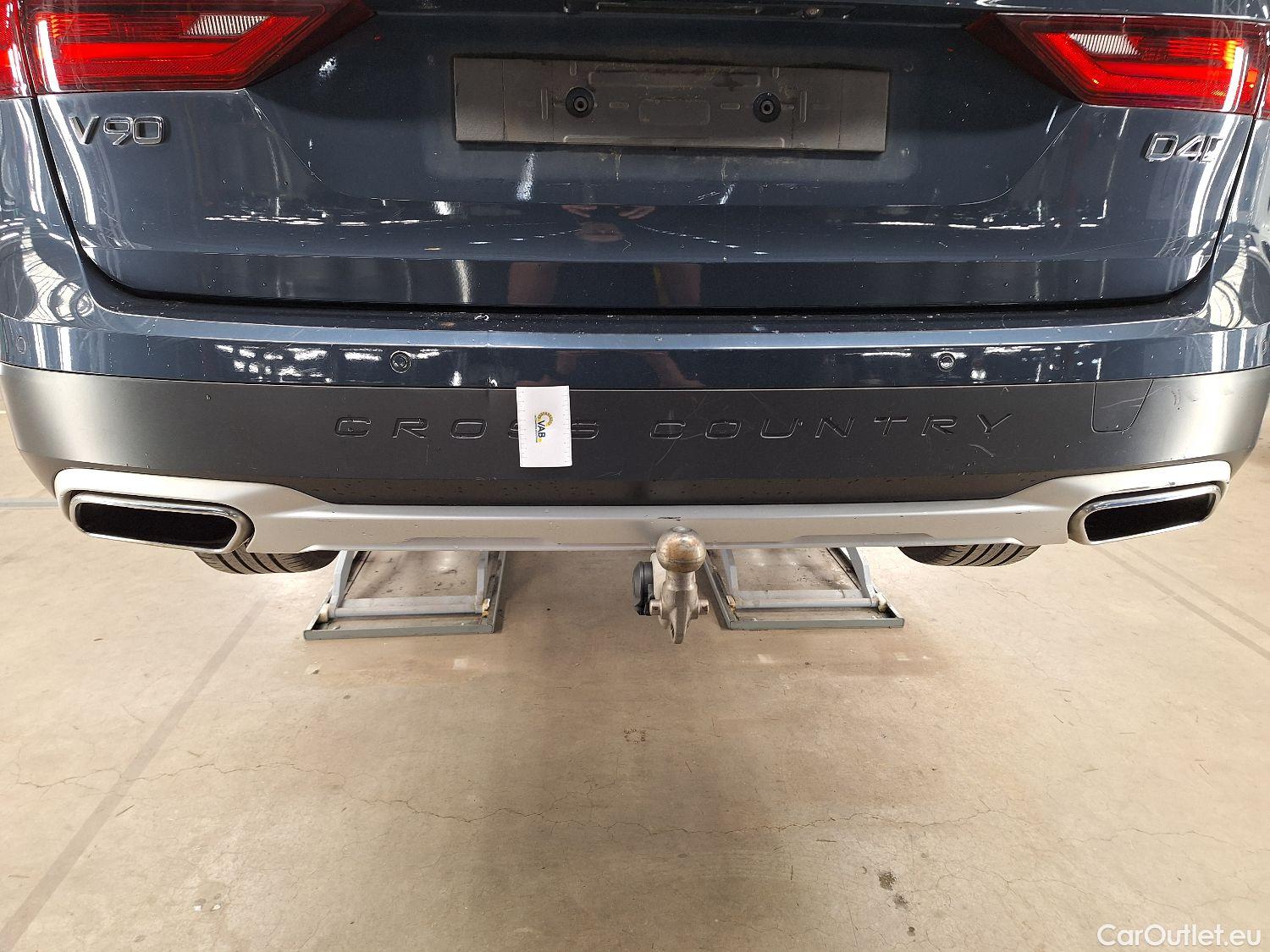  Volvo  V90 Volvo,  Cr.Country '16, Volvo  Cross Country D4 120kW 4x4 Geartronic Cr #39