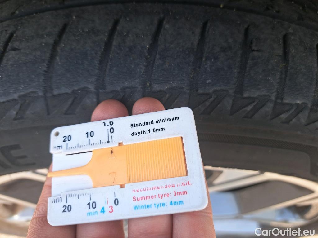  Bmw  X2 Serie  sDrive 18i Advantage 1.5 140CV AT7 E6dT #2