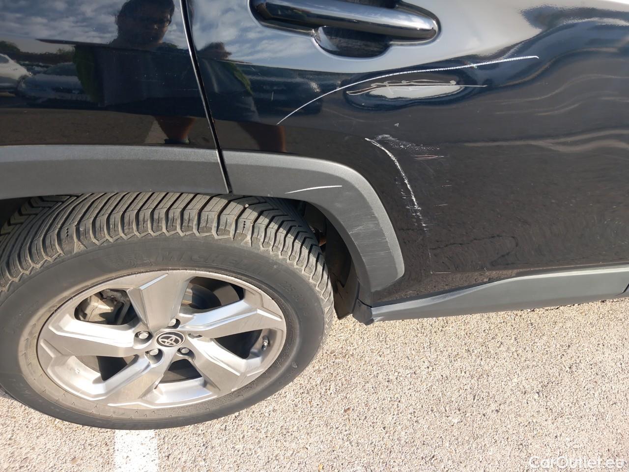  Toyota  RAV4 TOYOTA  / 2018 / 5P / todoterreno 2.5l 220H Advance 4WD #35