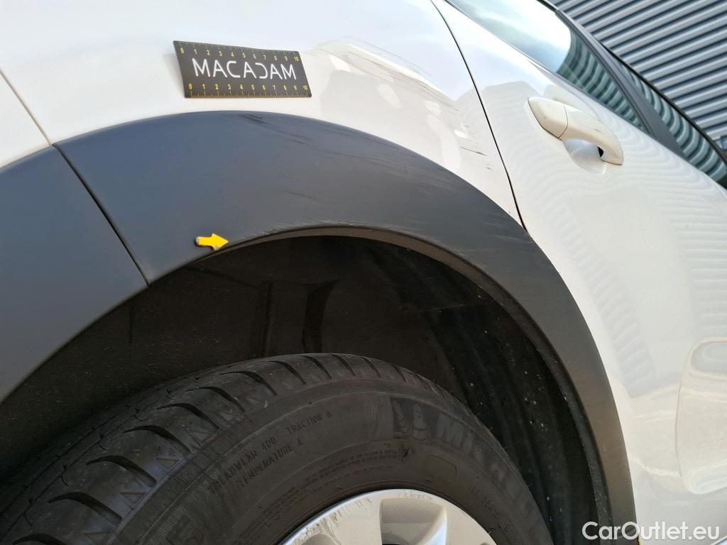 Citroen  C3  Feel Business 1.5 BlueHDI 100CV BVM5 E6dT #45