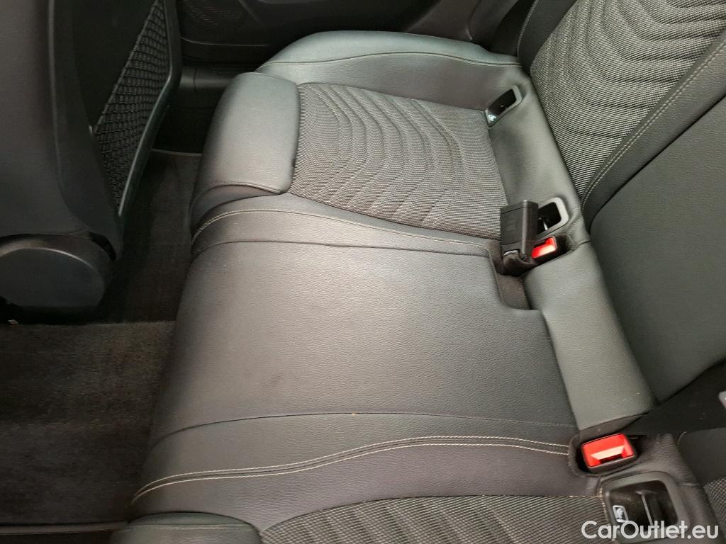  Mercedes  A-Klasse MERCEDES-BENZ Classe A Compact / 2018 / 5P / Berline A 180 Business Line 7G-DCT #43