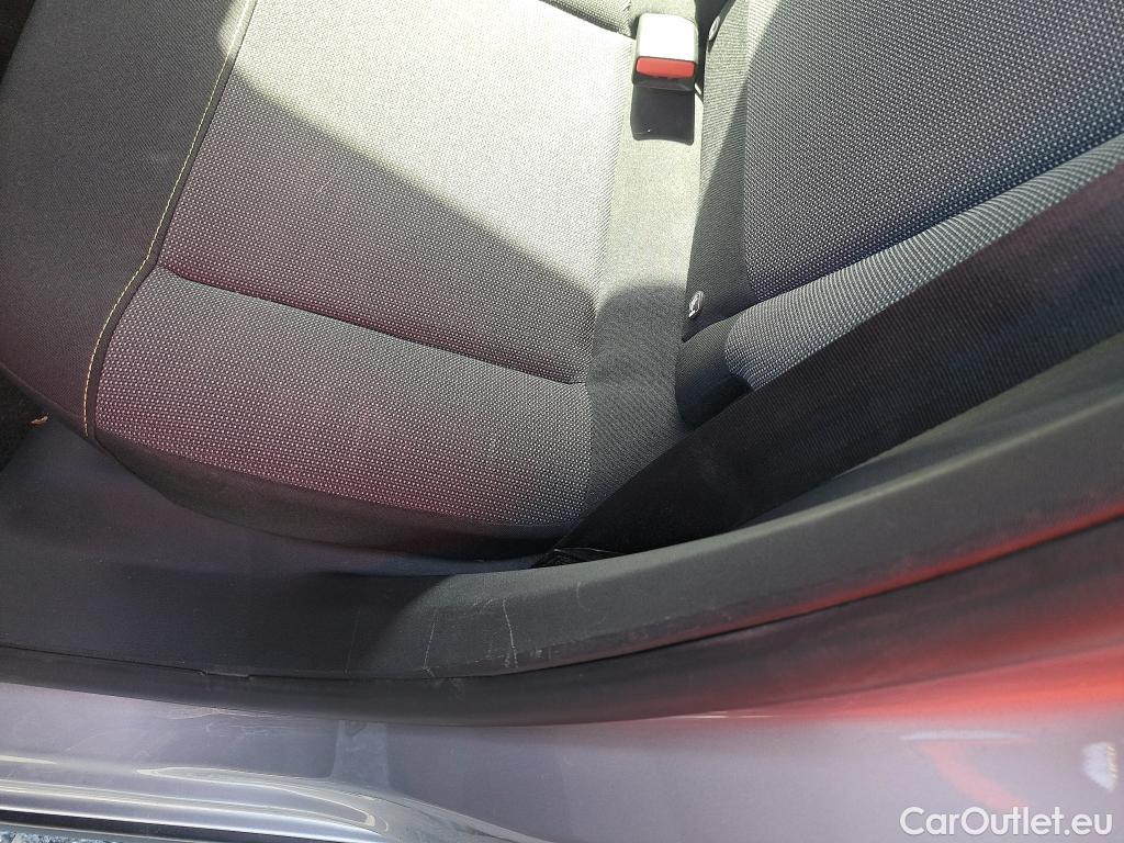  Citroen  C3  Shine Business 1.2 PureTech 80CV BVM5 E6 #33