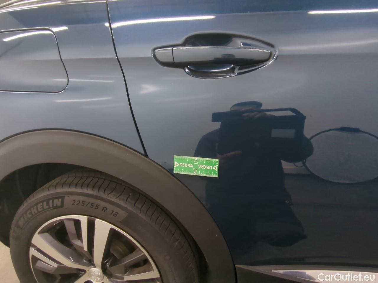  Peugeot  3008  Allure 1.2 PureTech 130CV BVM6 E6d #23