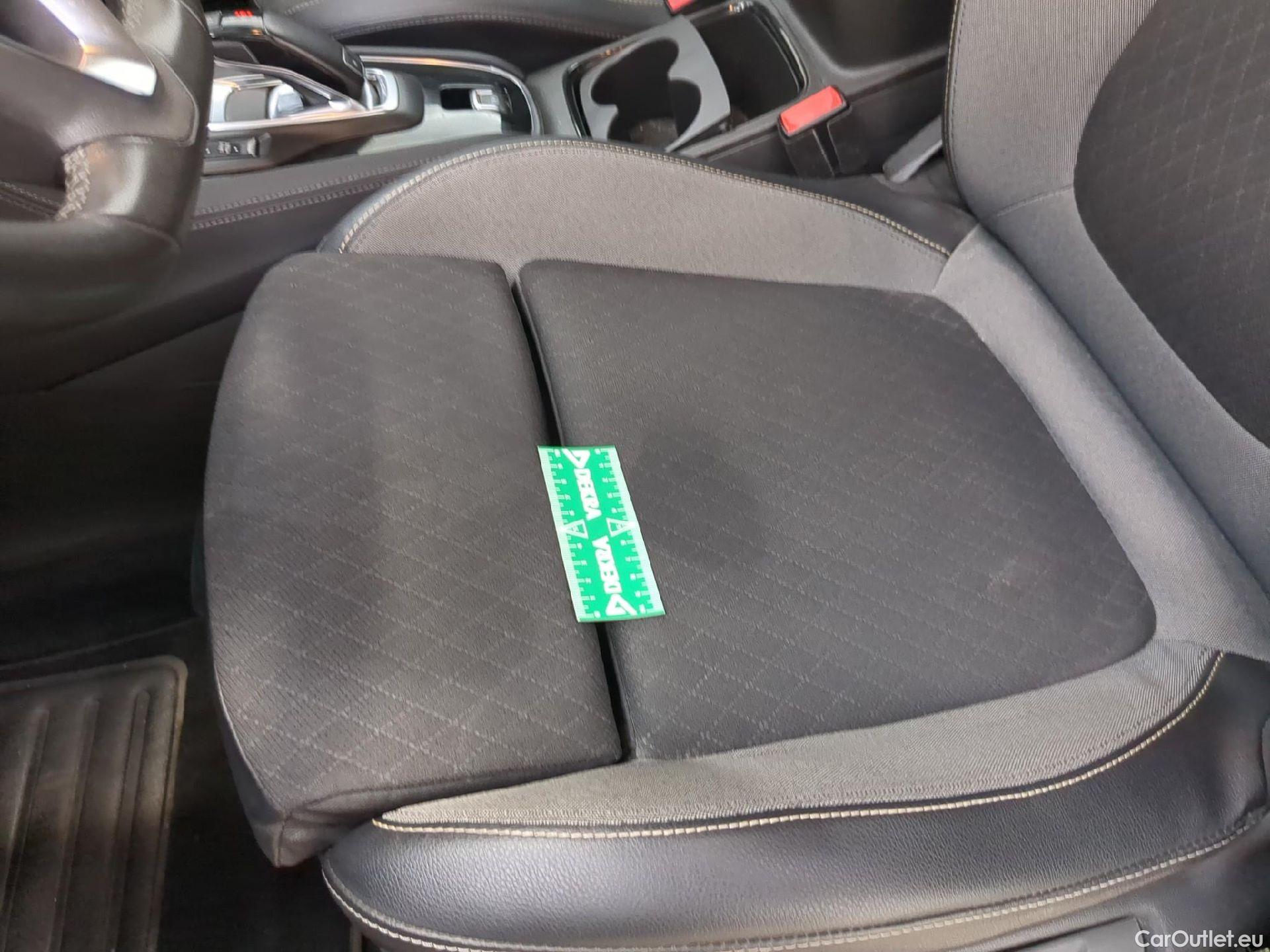 Opel   Grandland X Grandland X Elegance Business 1.5 130CV BVA8 E6d #3