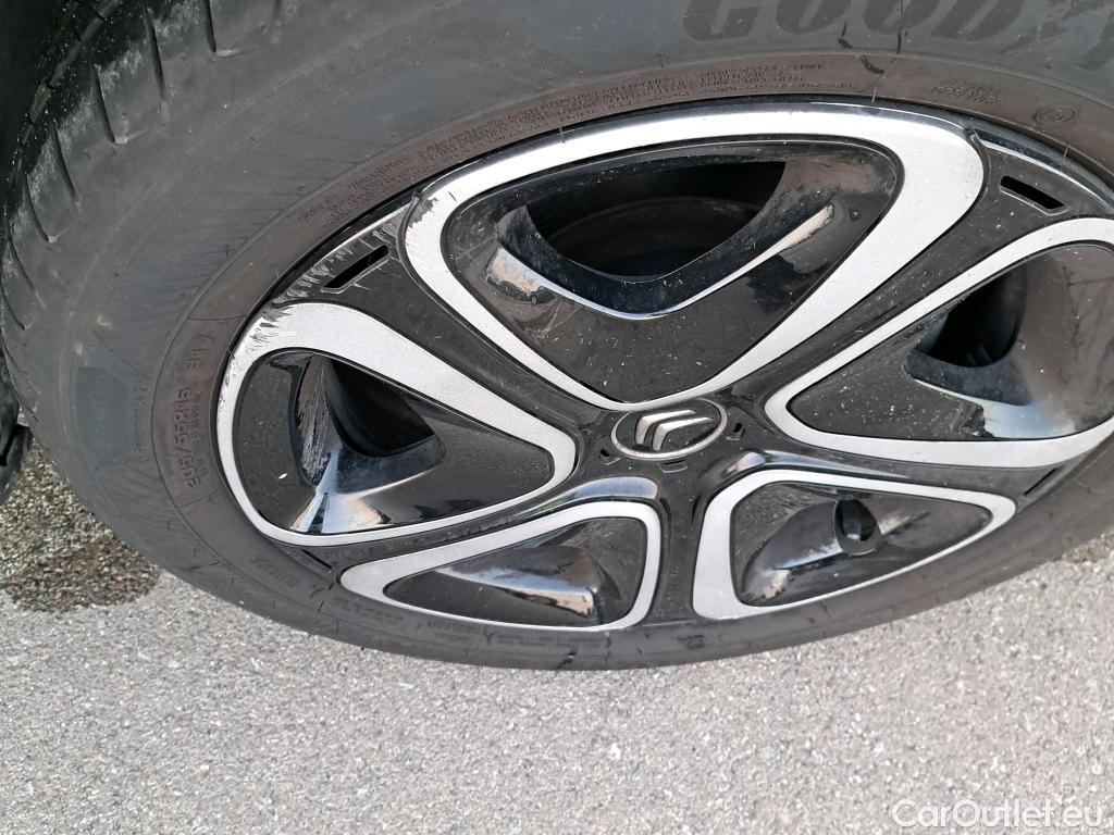 Citroen  C3 CITROEN  / 2020 / 5P / berlina con portón PureTech 60KW (83CV) FEEL #20