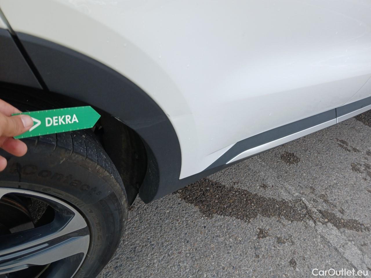  KIA  Sorento  Emotion PHEV 4WD 1.6 T-GDI AT6 E6d #26