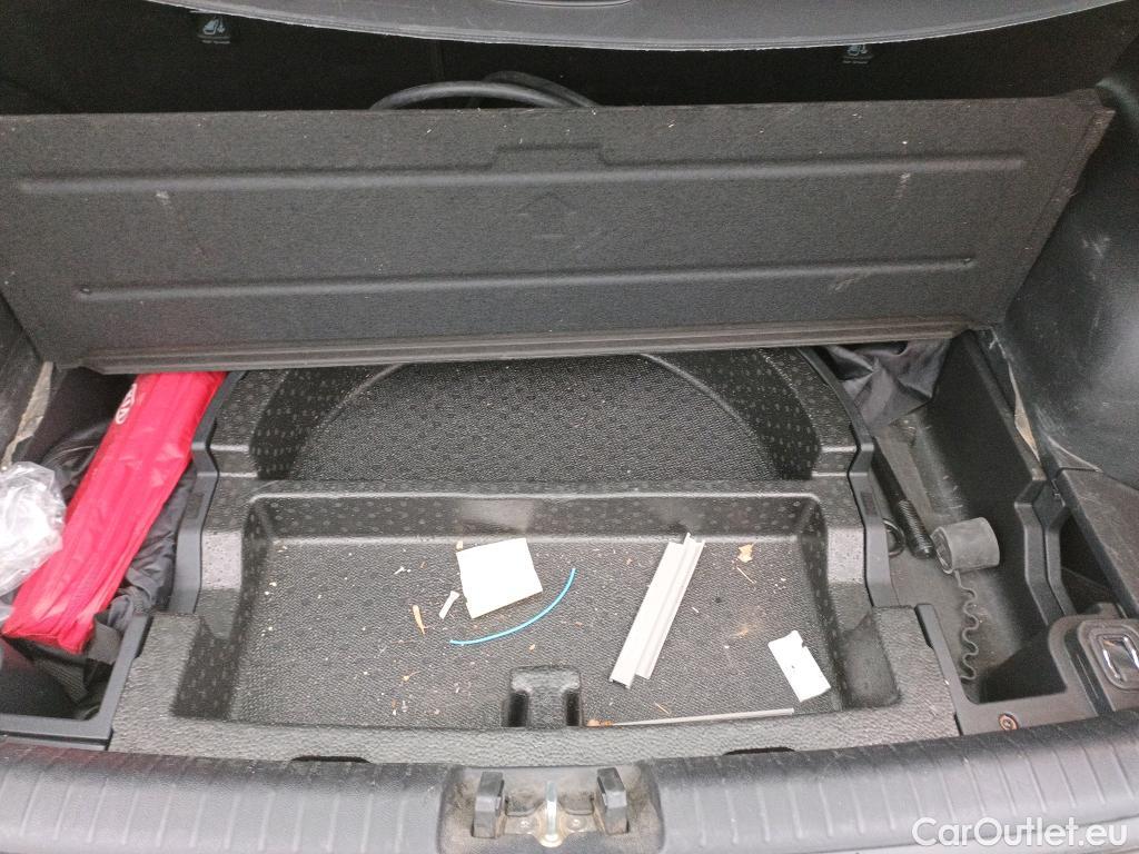  KIA  Niro  e- Drive 205CV #13