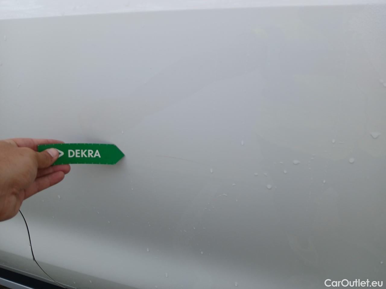  KIA  Sorento  Emotion PHEV 4WD 1.6 T-GDI AT6 E6d #21