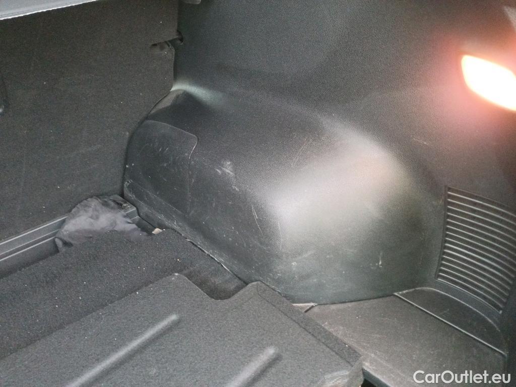 KIA  Niro  e- Drive 205CV #25