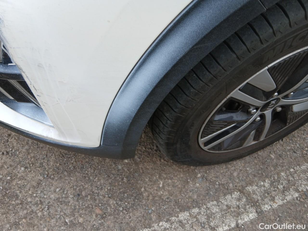  KIA  Niro  Drive 1.6 105CV AT6 E6d #12