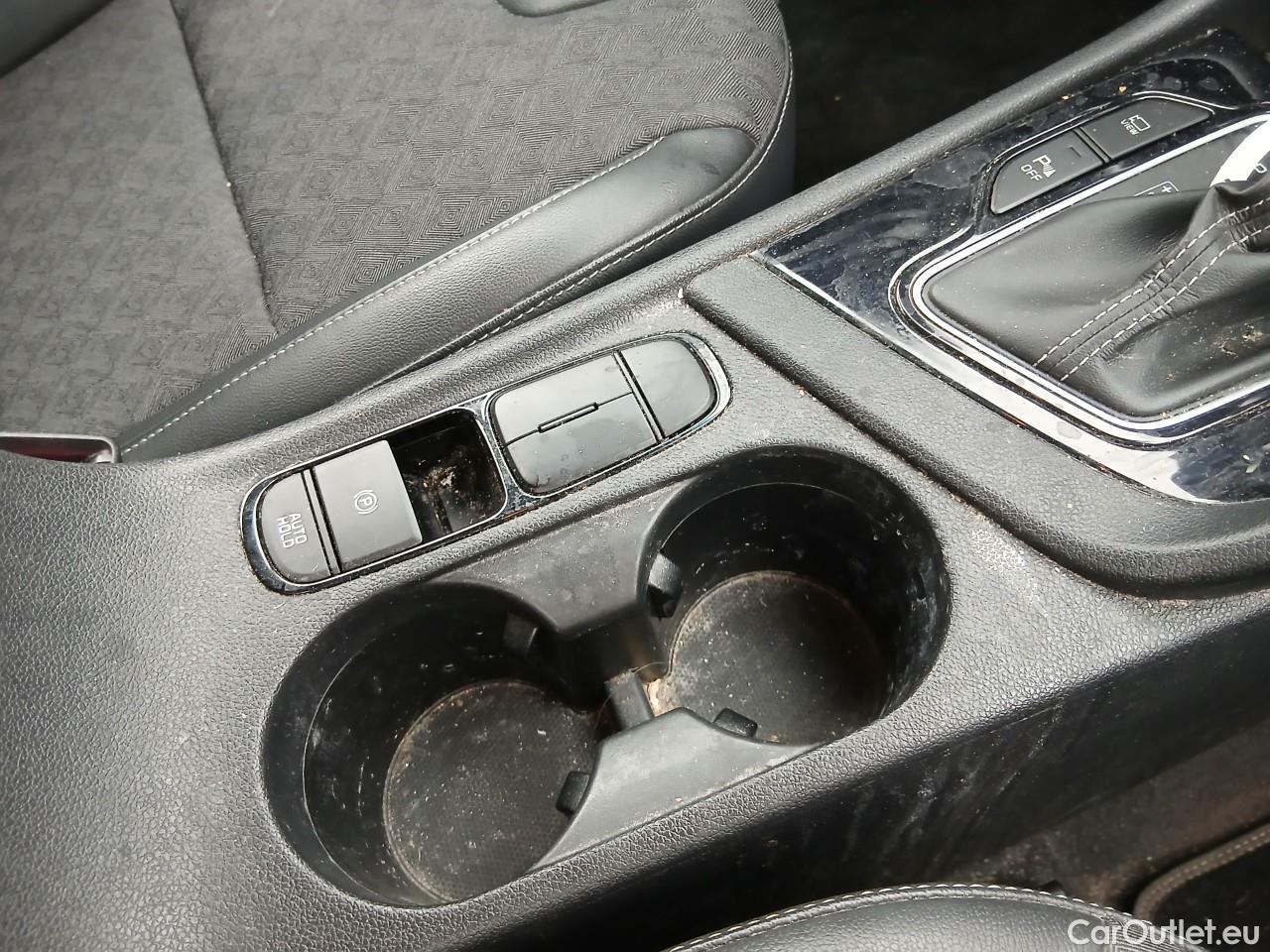  KIA  Niro  Drive 1.6 105CV AT6 E6d #43