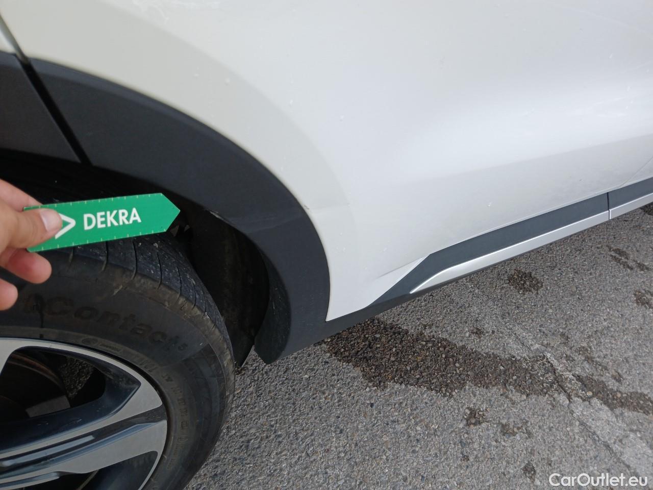  KIA  Sorento  Emotion PHEV 4WD 1.6 T-GDI AT6 E6d #25