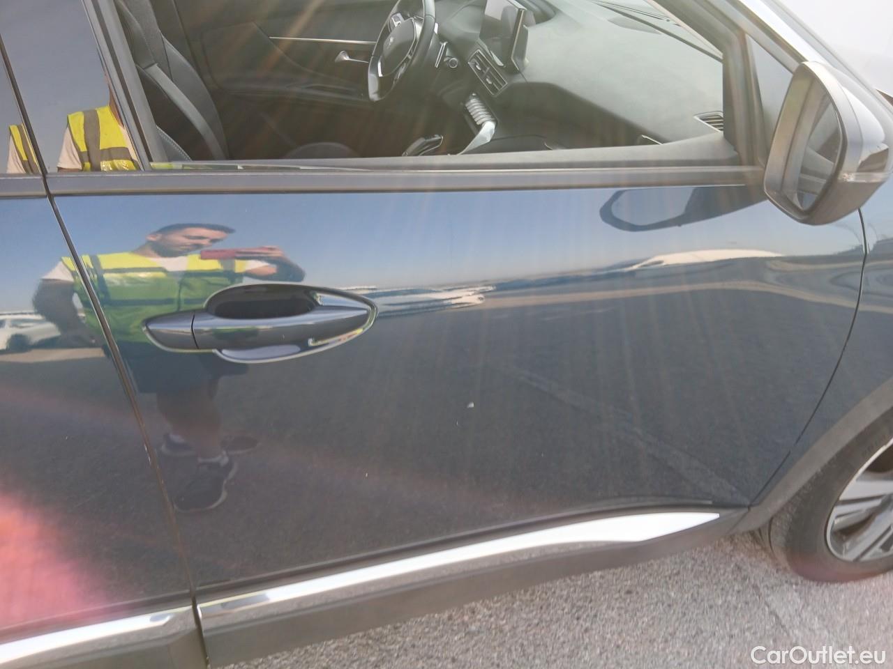  Peugeot  3008  Allure 1.5 HDi 130CV AT8 E6d #34