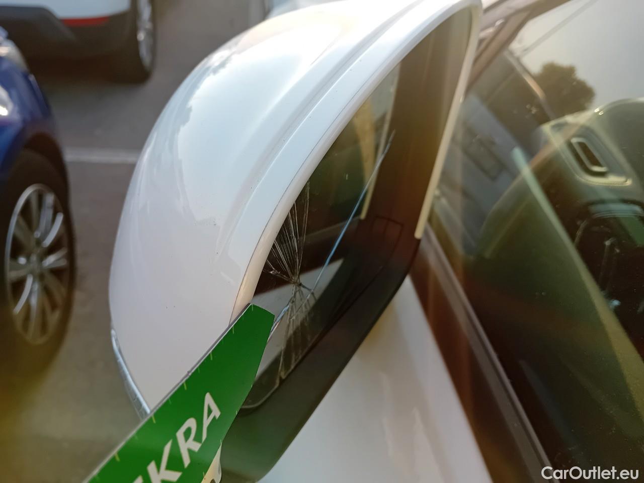  Volvo  XC 40 VOLVO XC40 / 2017 / 5P / todoterreno 2.0 D3 Momentum #11