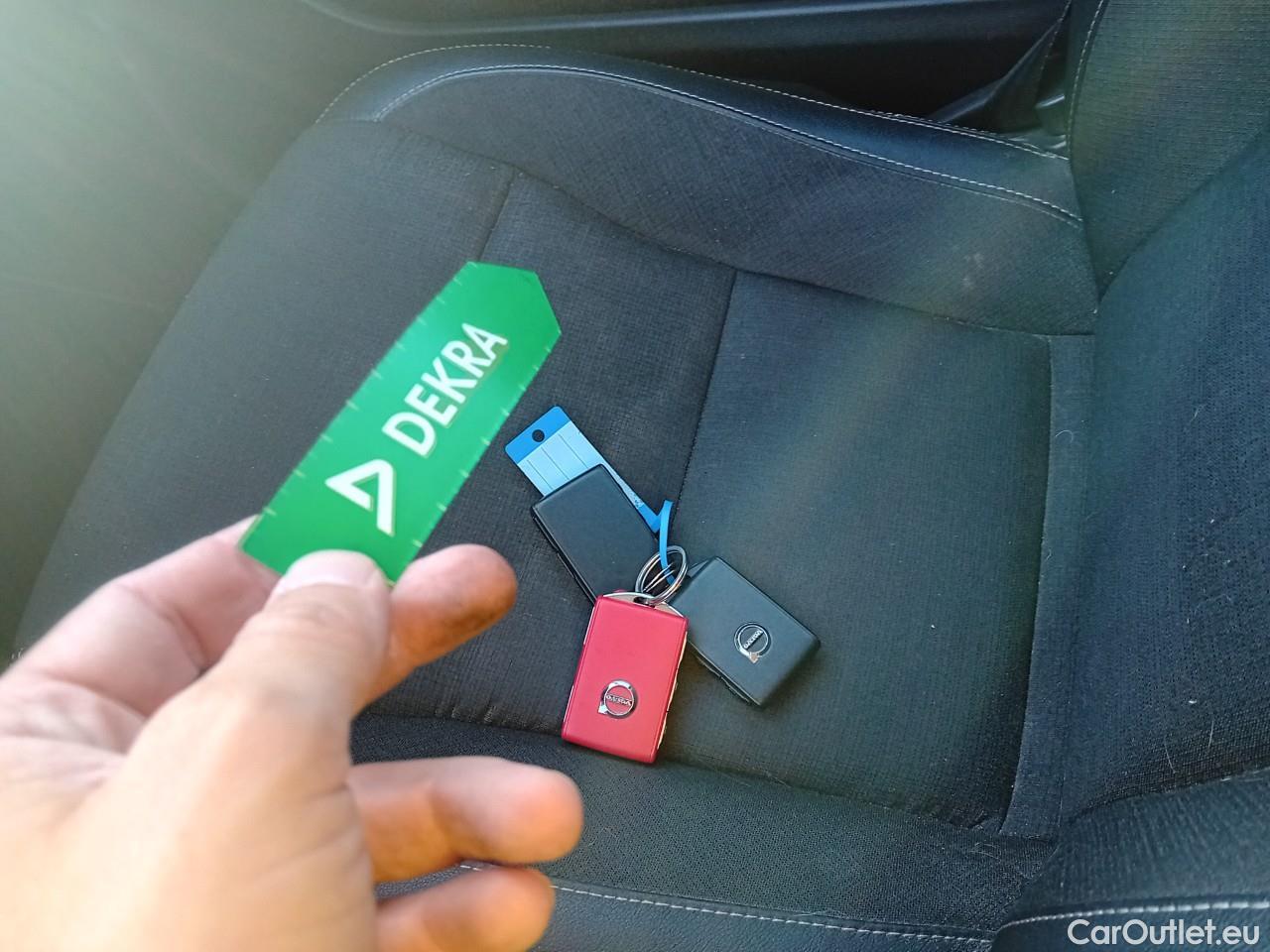  Volvo  XC 40 VOLVO XC40 / 2017 / 5P / todoterreno 2.0 D3 Momentum #27