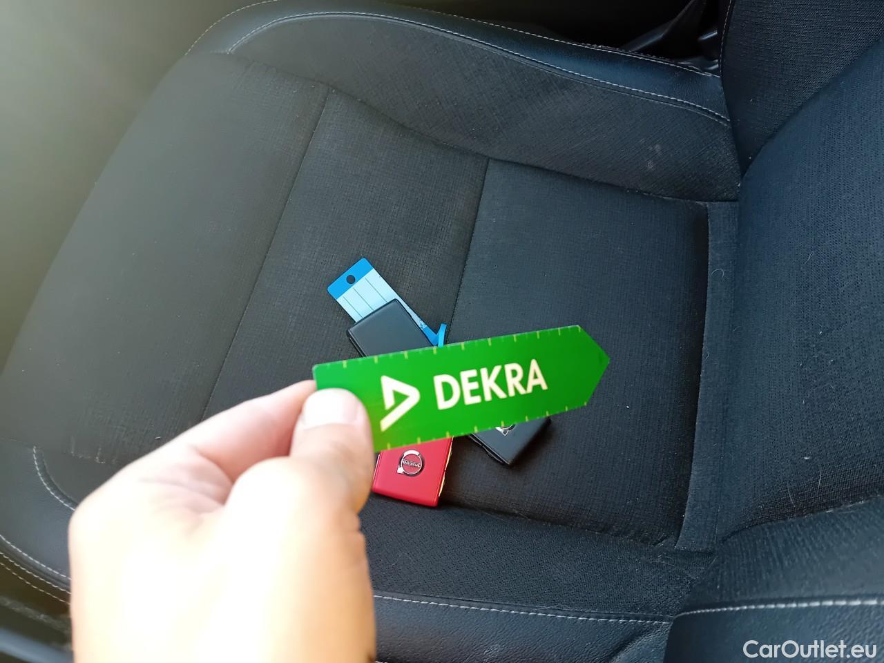 Volvo  XC 40 VOLVO XC40 / 2017 / 5P / todoterreno 2.0 D3 Momentum #26
