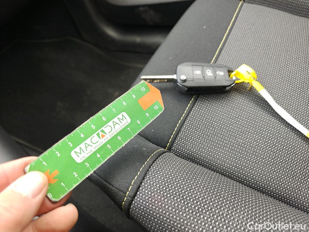  Citroen  C3  Live Pack 1.5 BlueHDi 100CV MT6 E6d #1