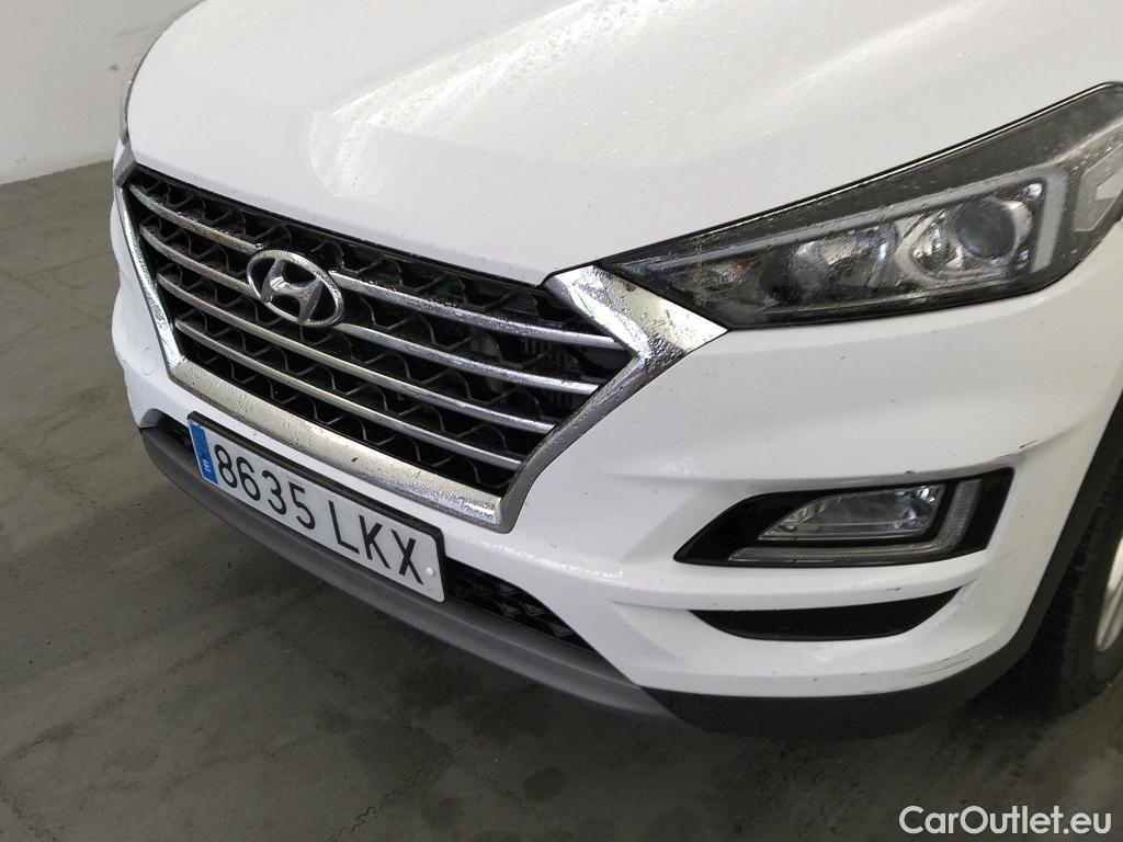  Hyundai  Tucson HYUNDAI  / 2018 / 5P / todoterreno 1.6 CRDI 85kW (116CV) 48V SLE 4X2(SP)(SL) #12