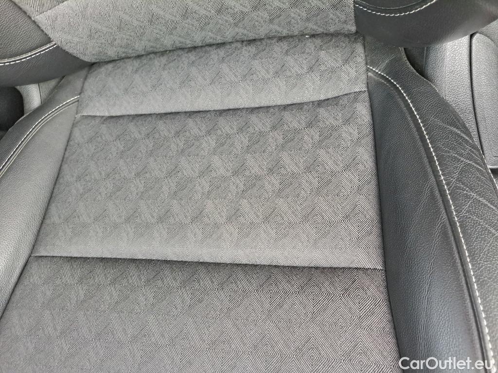  KIA  Niro KIA  / 2019 / 5P / crossover 1.6 GDi HEV 104kW (141CV) Drive #19