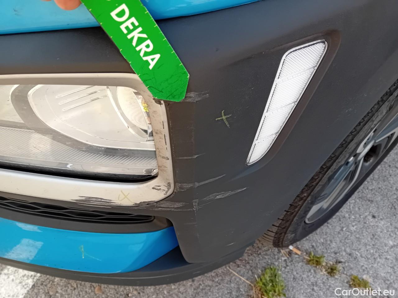  Hyundai  Konna HYUNDAI Kona / 2017 / 5P / todoterreno 1.6 GDI HEV Klass DT #4