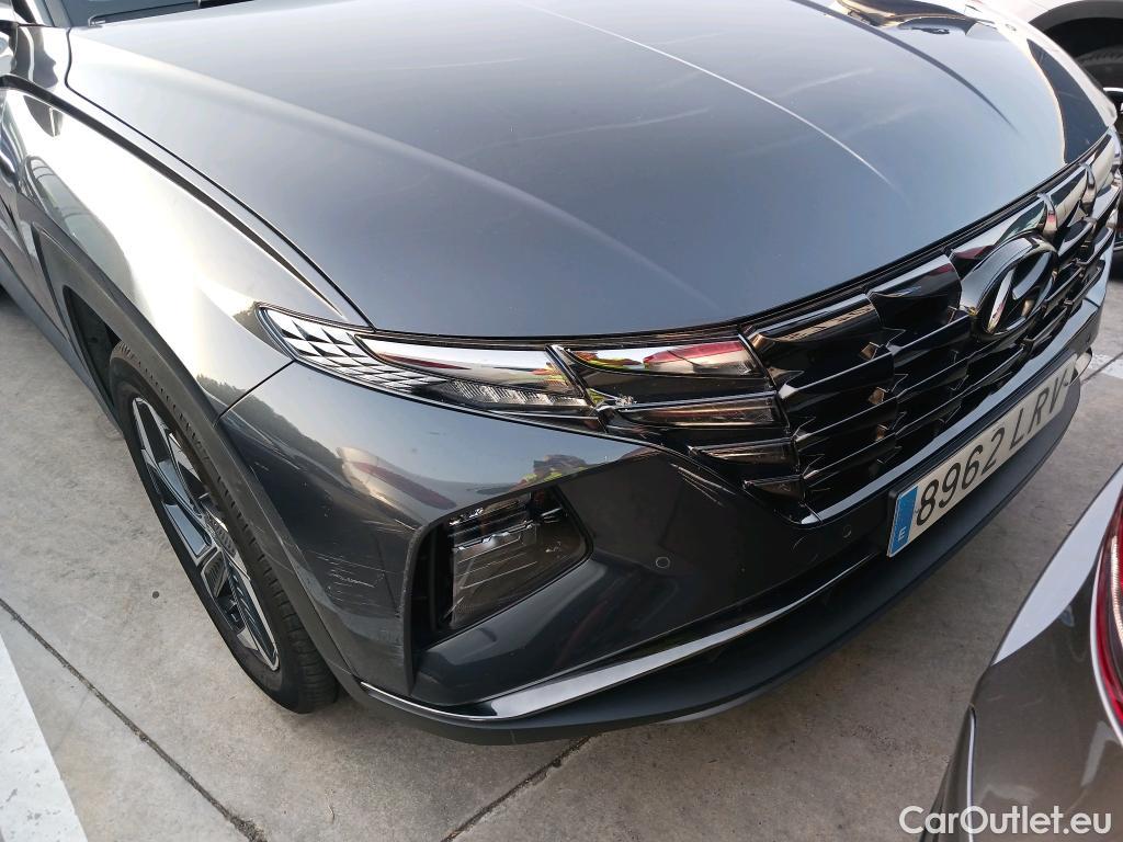  Hyundai  Tucson HYUNDAI  / 2020 / 5P / todoterreno 1.6 TGDI 169kW HEV Tecno Auto 2C #17