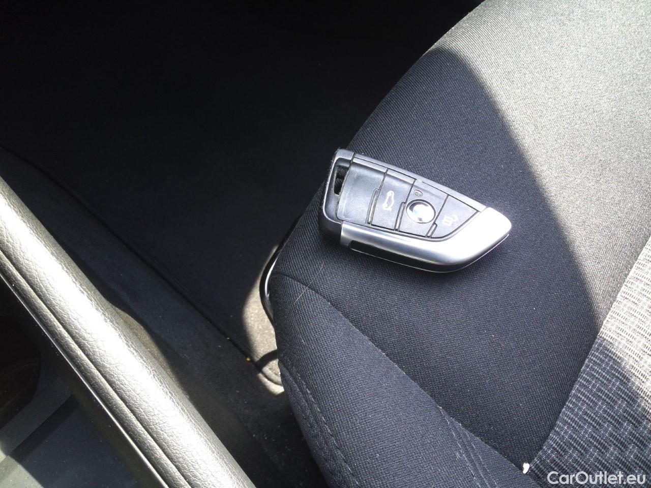  Bmw  X1 Serie  sDrive 18i Advantage 1.5 140CV AT7 E6dT #1