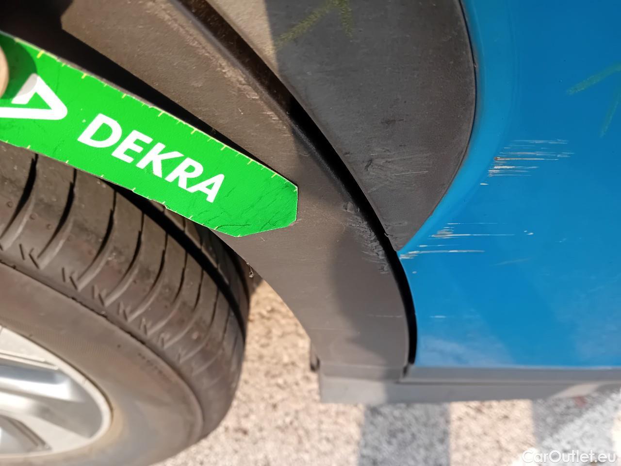  Hyundai  Konna HYUNDAI Kona / 2017 / 5P / todoterreno 1.6 GDI HEV Klass DT #29