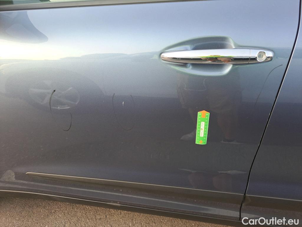  KIA  Niro KIA  / 2019 / 5P / crossover 1.6 GDi HEV 104kW (141CV) Drive #1
