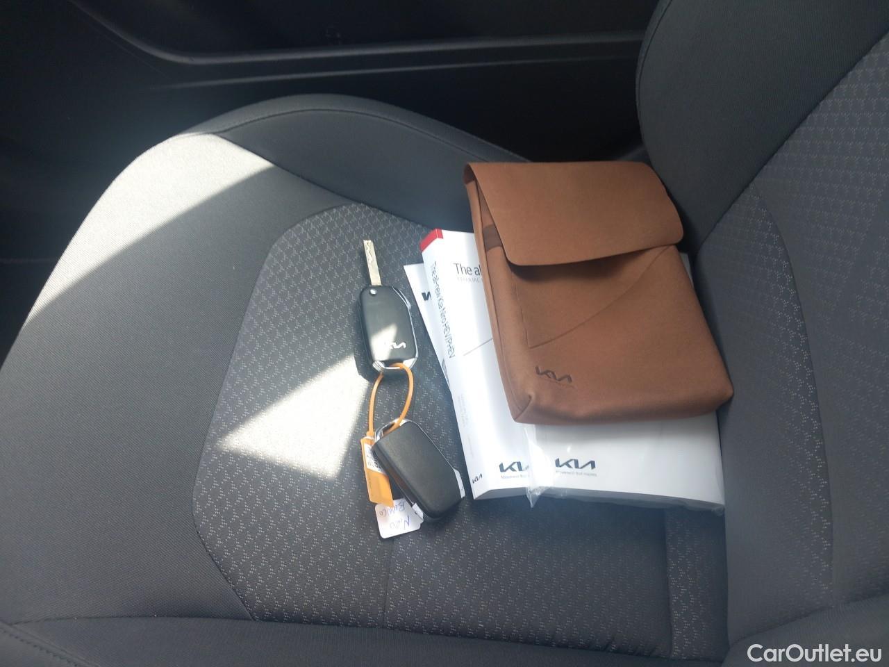  KIA  Niro  Hybrid Concept 1.6 AT6 E6d #4