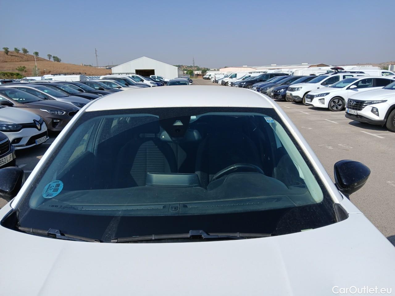  Peugeot  2008  Active Pack 1.5 HDi 110CV MT6 E6d #24
