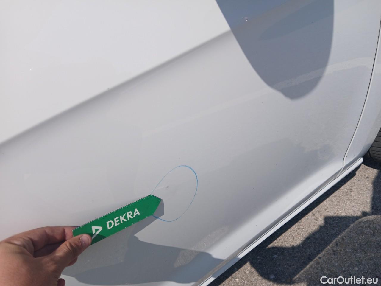 Volkswagen  Golf  VII Berlina e-35kWh #23