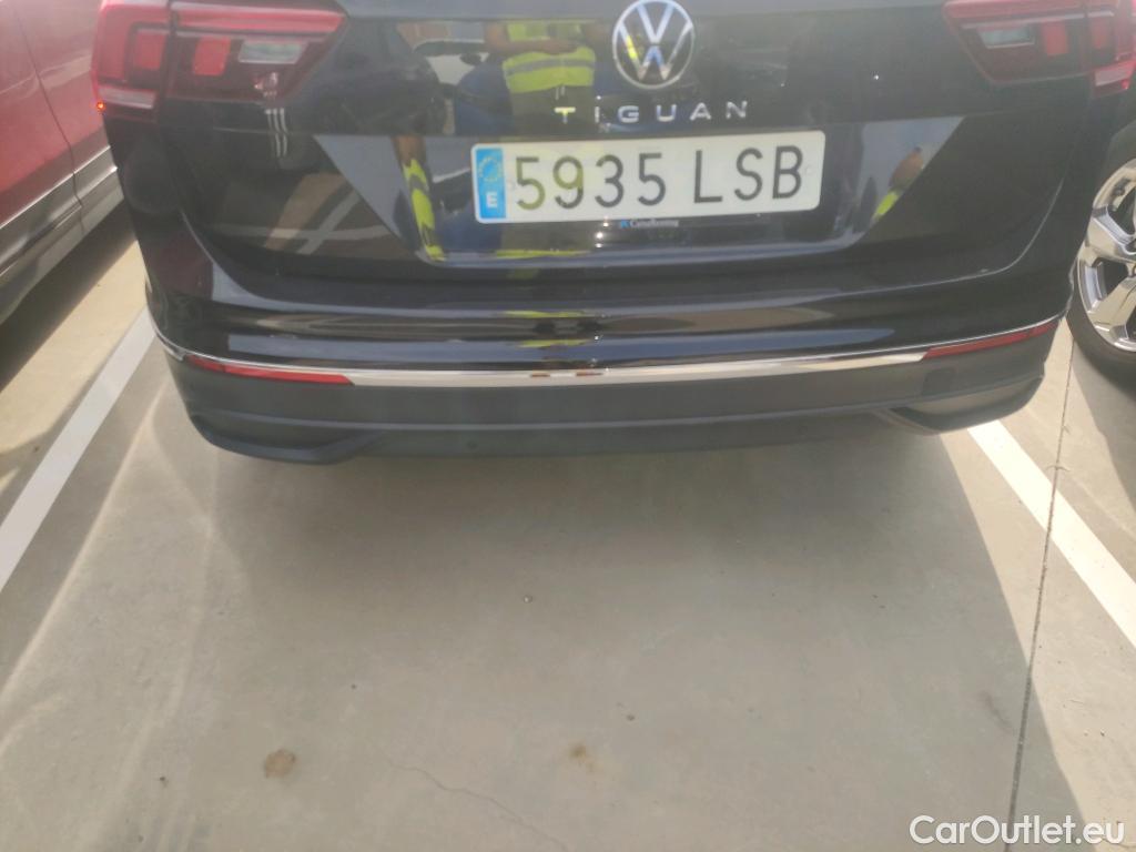  Volkswagen  Tiguan  Life 2.0 TDI 150CV AT7 E6d #21