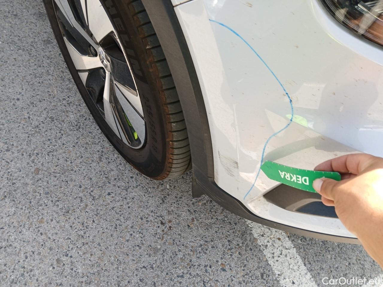  Volvo  XC 40 VOLVO XC40 / 2017 / 5P / todoterreno 1.5 T4 Twin Recharge R-Design Exp Auto #1