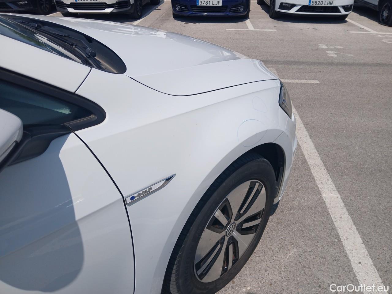  Volkswagen  Golf  VII Berlina e-35kWh #26