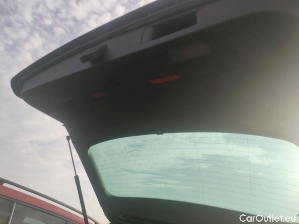  Volkswagen  Tiguan  Life 2.0 TDI 150CV AT7 E6d #15