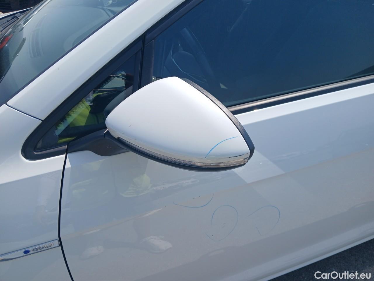  Volkswagen  Golf  VII Berlina e-35kWh #8