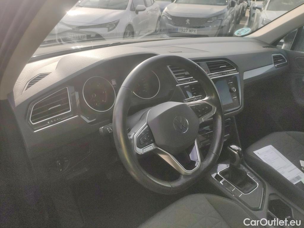  Volkswagen  Tiguan  Life 2.0 TDI 150CV AT7 E6d #17